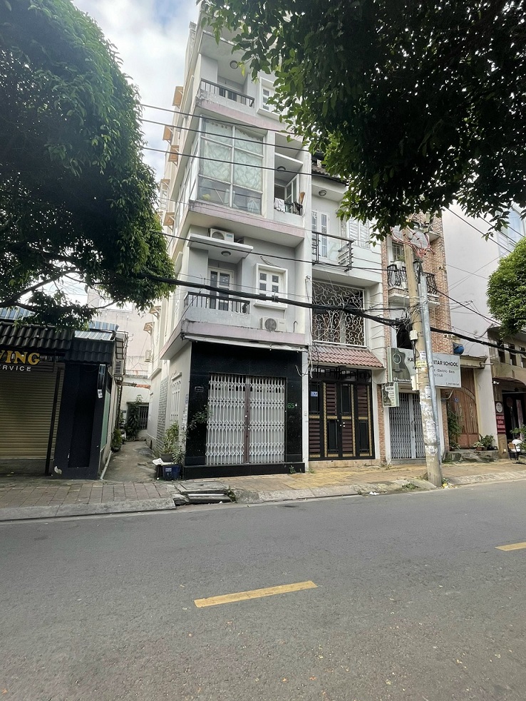 Cho thuê mặt tiền tầng trệt đường Nguyễn Bỉnh Khiêm, Gò Vấp, diện tích 3.5x8, đối diện trường học, chung cư