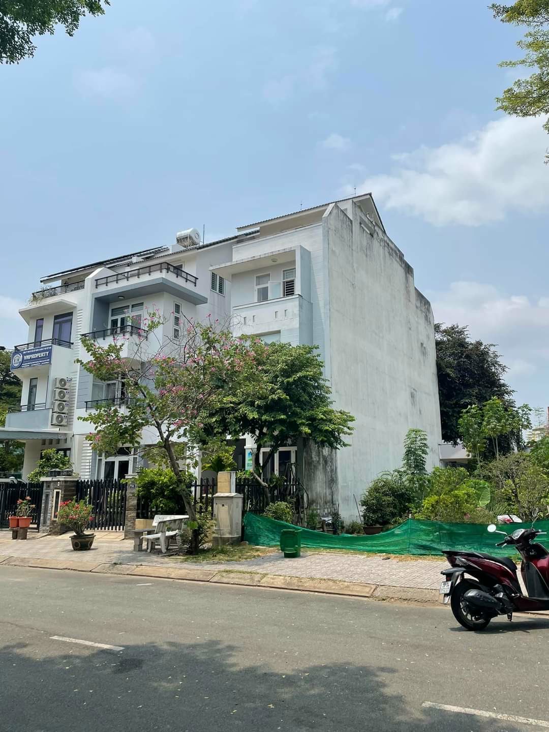 Bán nhà đất 7x19 đường 12m KDC Gia Hoà, P. Phước Long B Q.9. Giá 84tr/m2