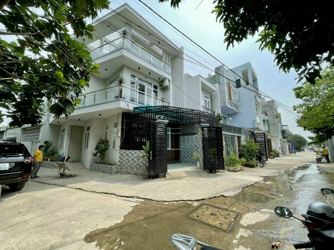 Bán nhà 1T2L đẹp kiên cố hẻm 6m tại đường 100A, P. Tân Phú Q.9